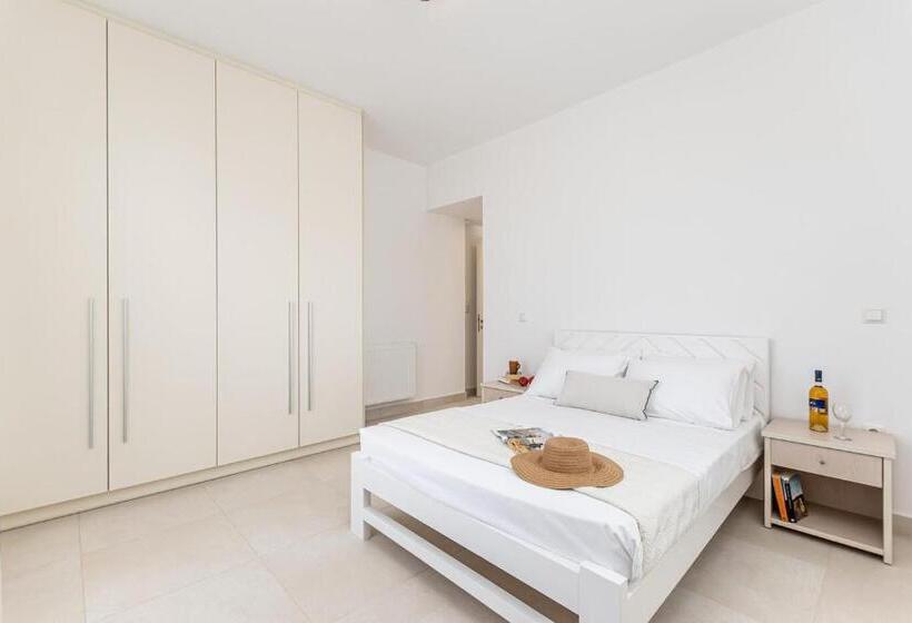 فندق Orkos Beach