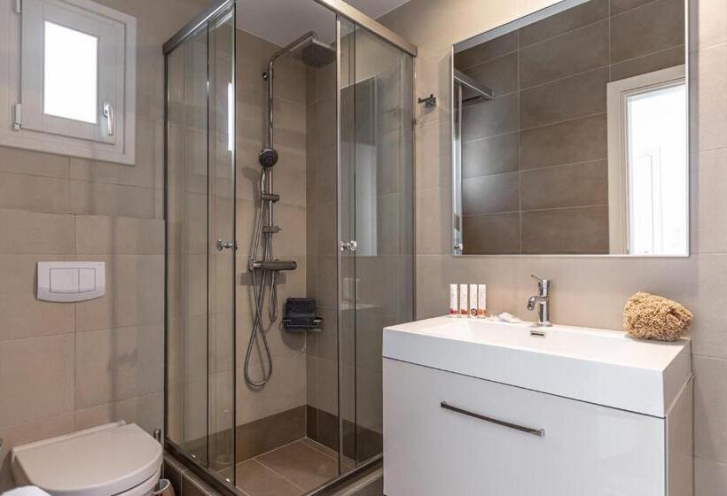 فندق Orkos Beach