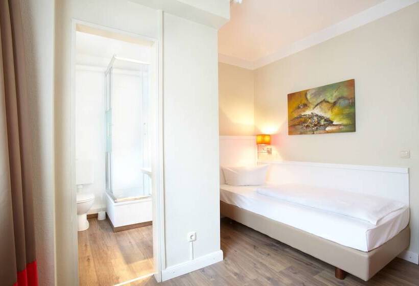 هتل Ostseehalle Kiel By Premiere Classe