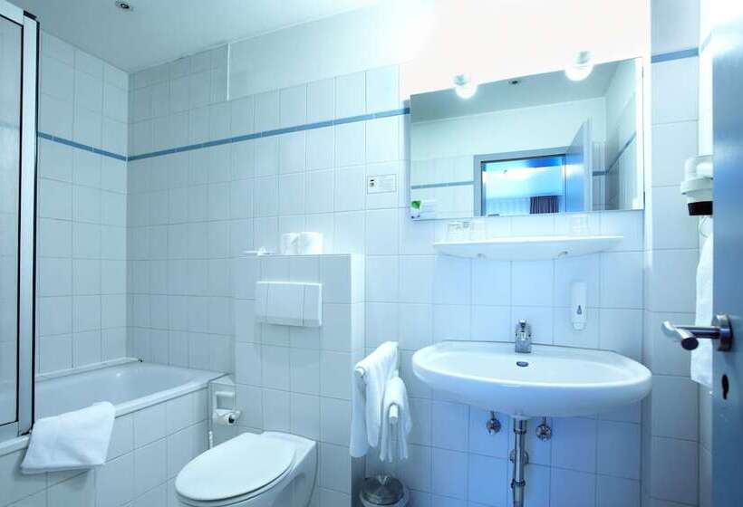 فندق Ostseehalle Kiel By Premiere Classe