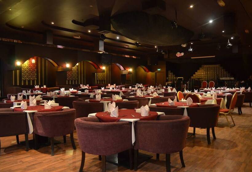 هتل Pars International