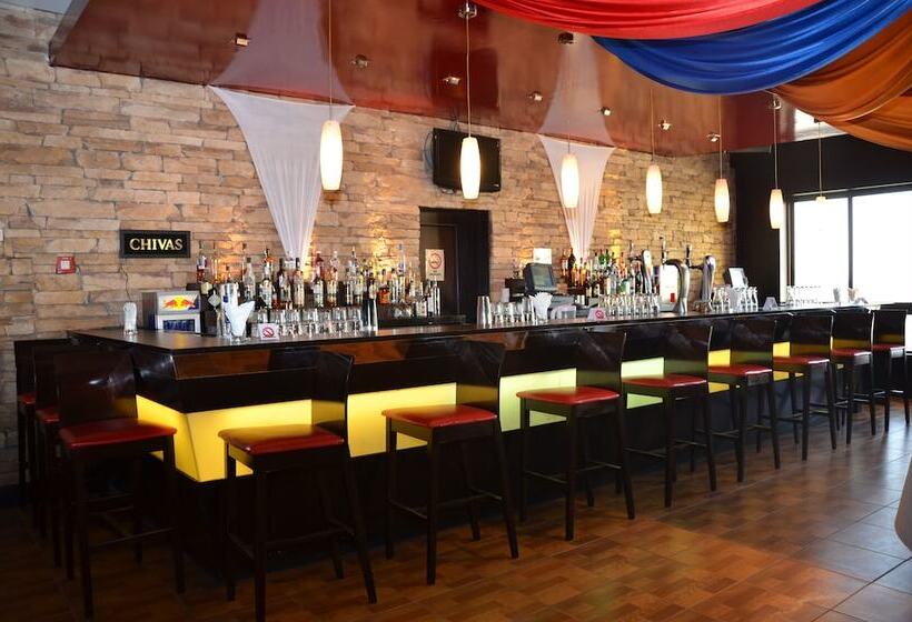 هتل Pars International