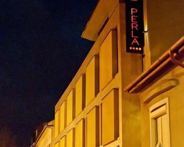 ホテル Perla