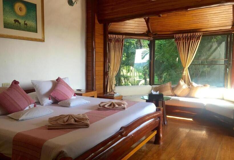 Отель Phu Pha Nam Resort