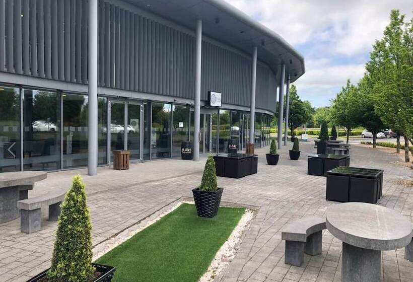 Pillo Hotel & Leisure Club