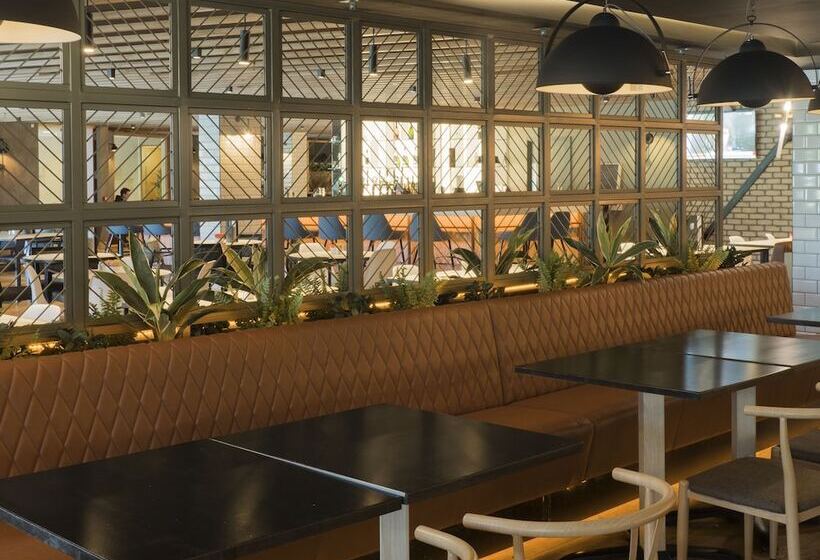 Pillo Hotel & Leisure Club