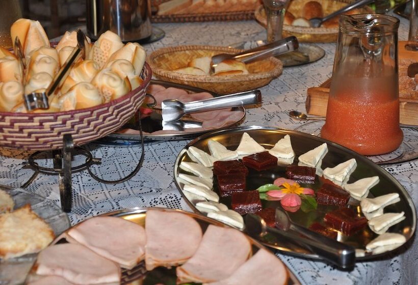 בית מלון כפרי Pousada Aguas De Paratii