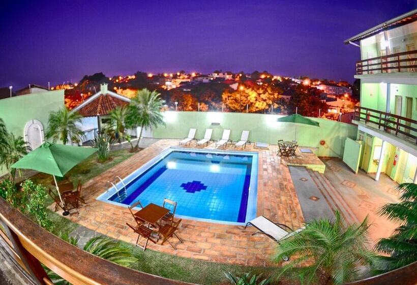 ホテル Pousada Dona Emilia