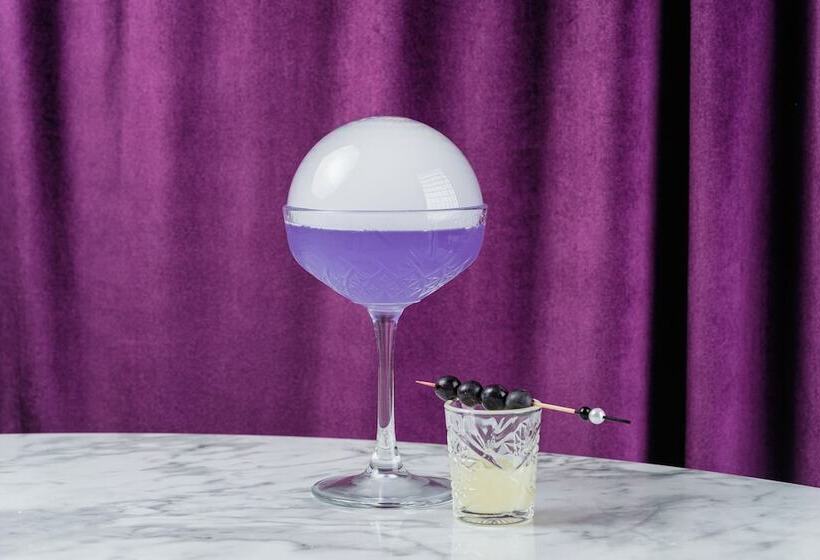 فندق Pullman Santiago El Bosque