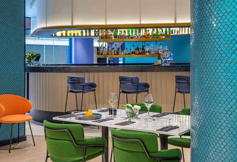 فندق Pullman Santiago El Bosque