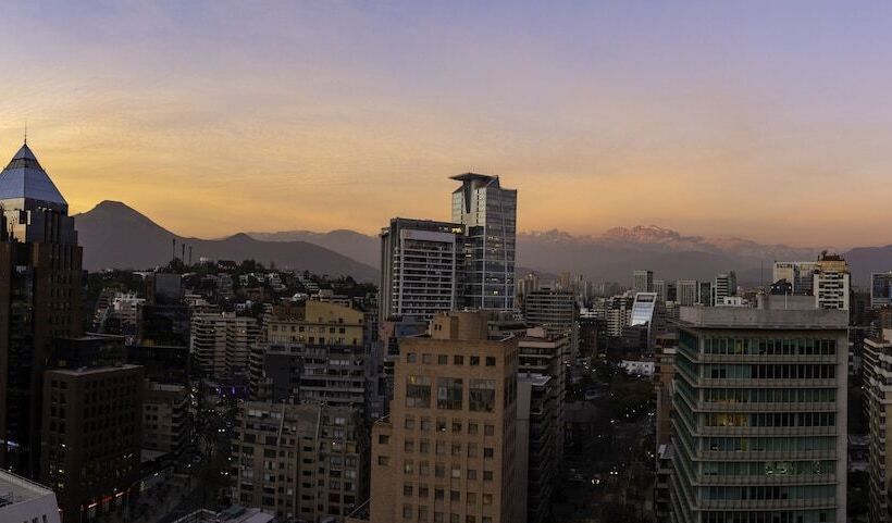 فندق Pullman Santiago El Bosque