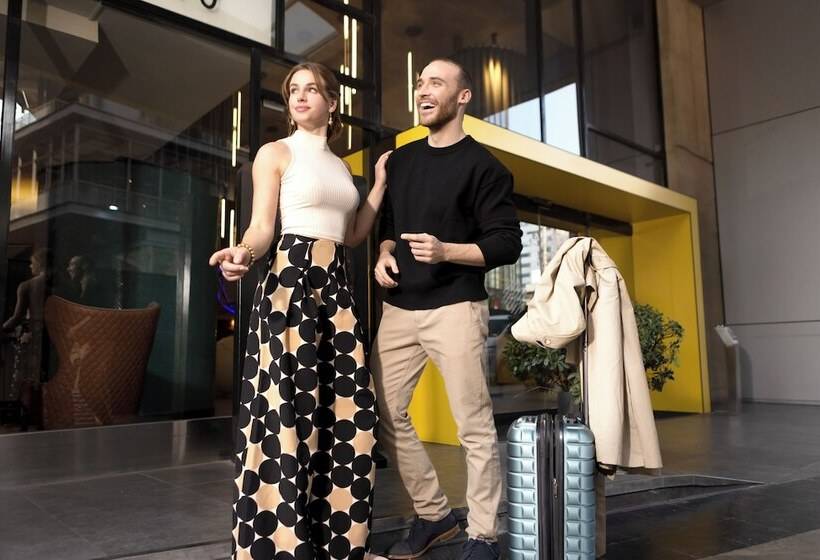 فندق Pullman Santiago El Bosque