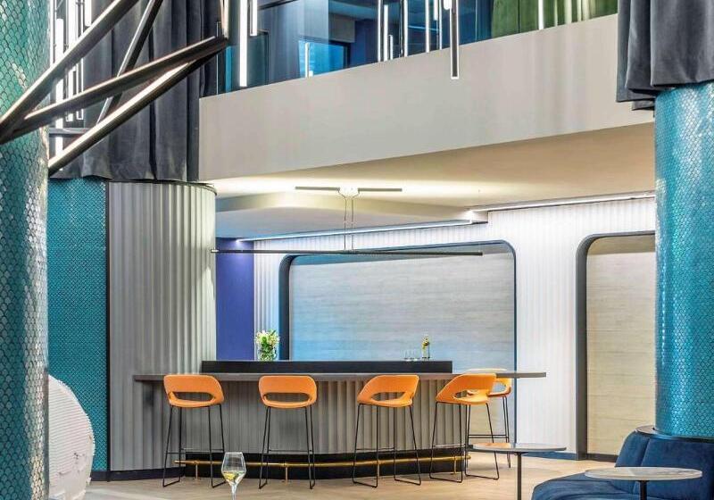 فندق Pullman Santiago El Bosque