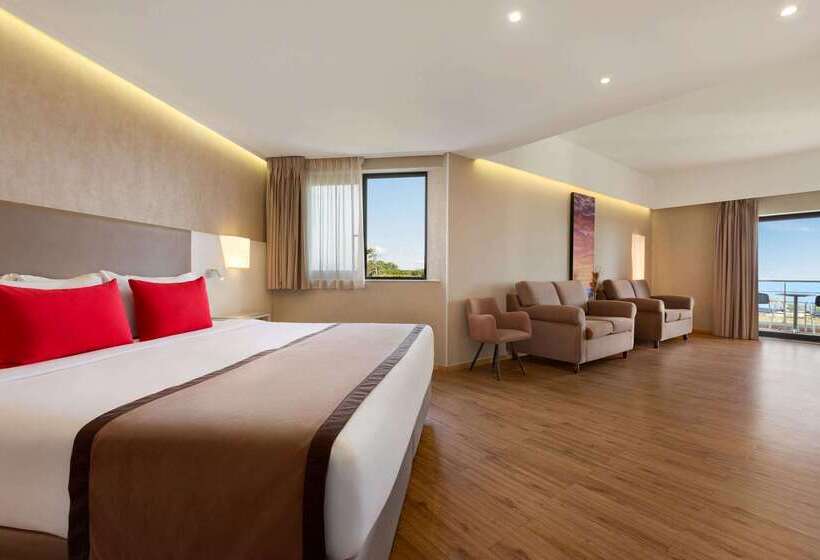 Отель Ramada Plaza By Wyndham Thraki