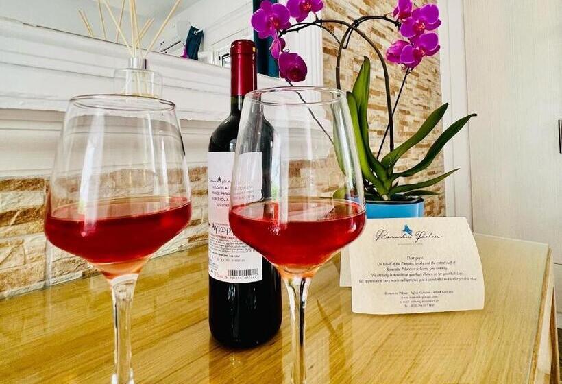 ホテル Romantic Palace Beach Apartments