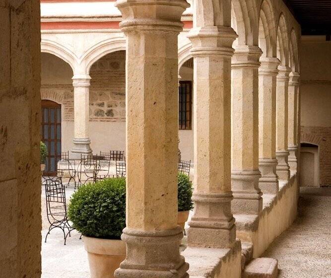 هتل San Antonio El Real