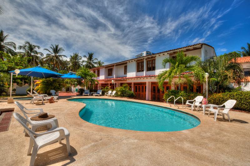 هتل Santorini Express Y Cabañas