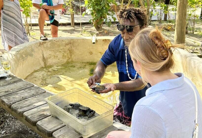 בית מלון כפרי Serenity Island Resort