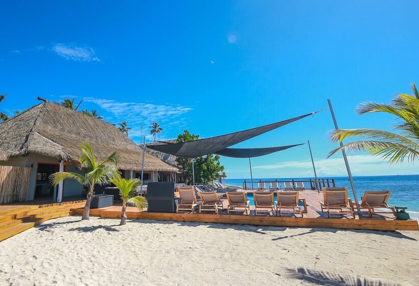 בית מלון כפרי Serenity Island Resort