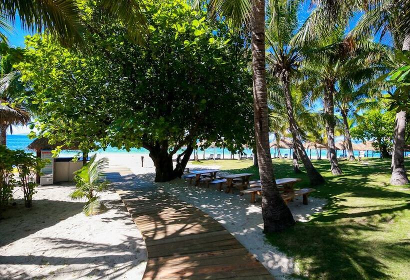 هتل Serenity Island Resort