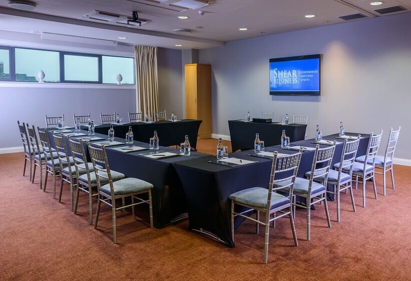 Shearwater Hotel & Spa