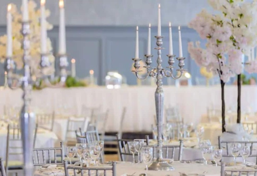 Shearwater Hotel & Spa