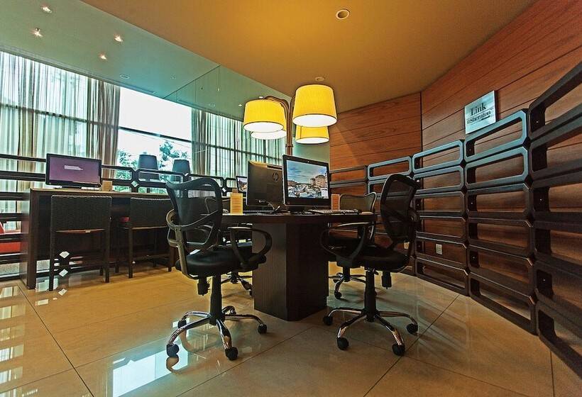 酒店 Sheraton Vitoria