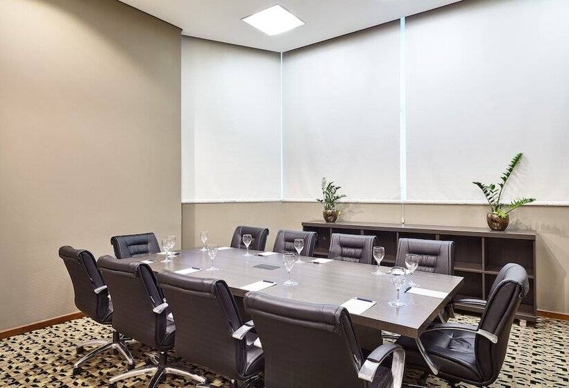 酒店 Sheraton Vitoria