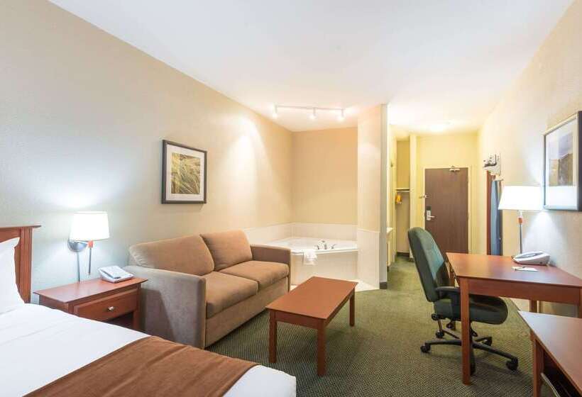 Hotel Super 8 By Wyndham Windsor Ns