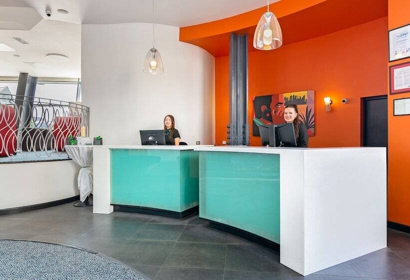 酒店 The Glasshouse