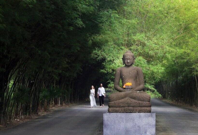 בית מלון כפרי The Pavilions Phuket