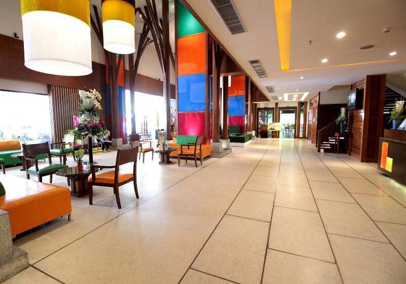 ホテル The Seasons Pattaya   Sha Plus Certified