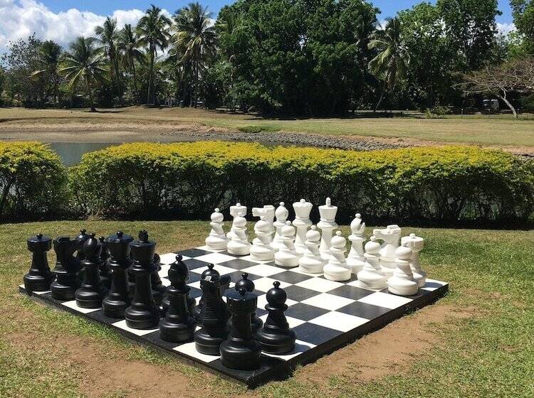 هتل The Terraces Apartments Denarau