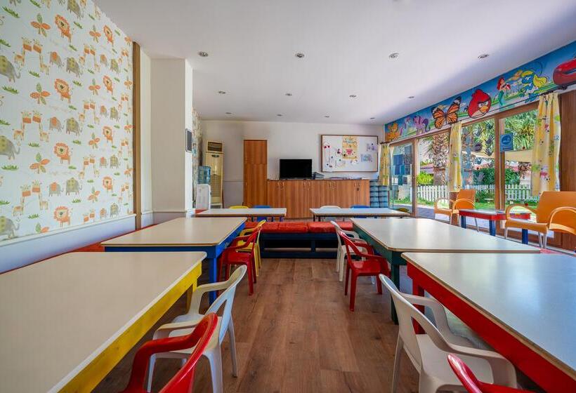 ホテル Kaia Coracesium