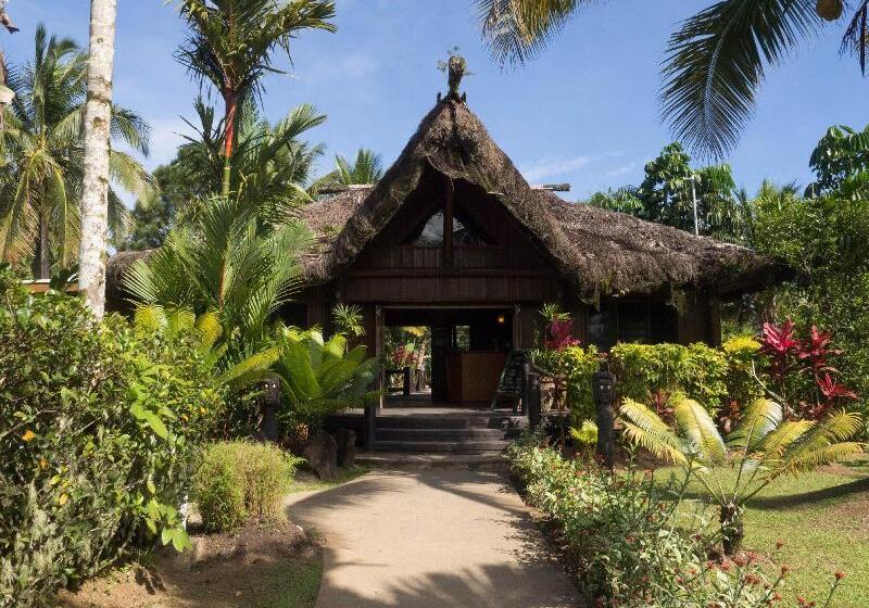 호텔 Uprising Beach Resort