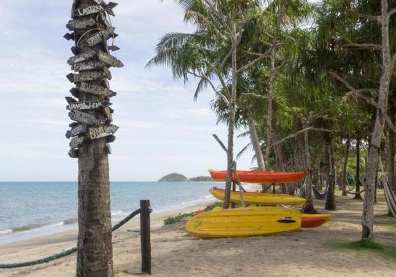 호텔 Uprising Beach Resort