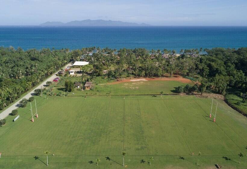 酒店 Uprising Beach Resort