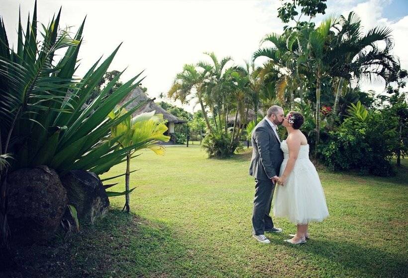 酒店 Uprising Beach Resort