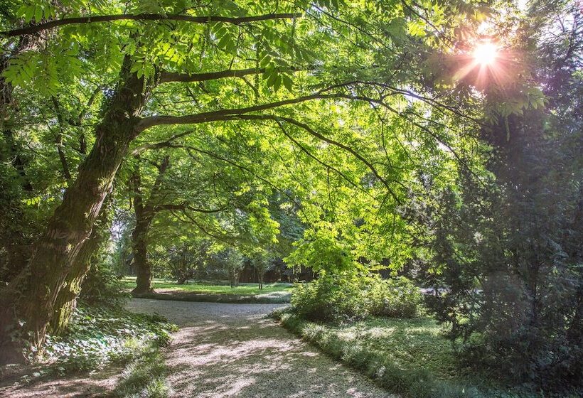 فندق Villa Revedin