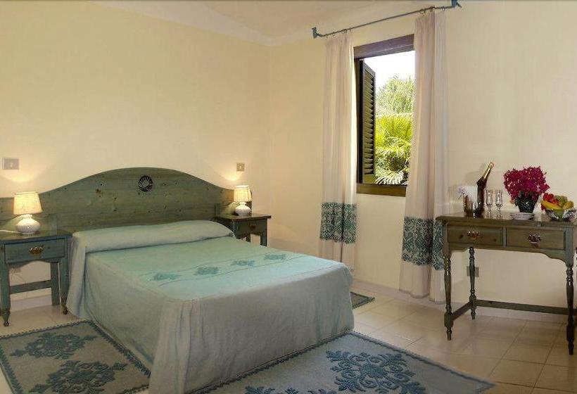 בית מלון כפרי Villaggio Alba Dorada Resort