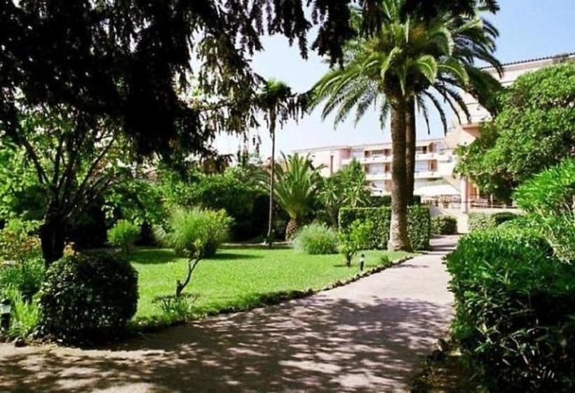 هتل Zenitude Hôtel Résidences Le Cannet