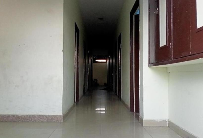 هاستل Shabnam Residency