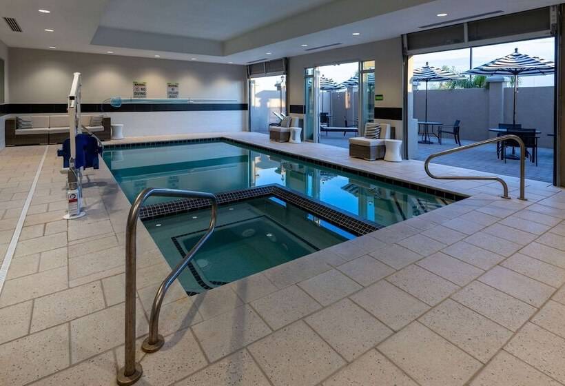 Отель La Quinta Inn & Suites By Wyndham Maricopa  Copper Sky