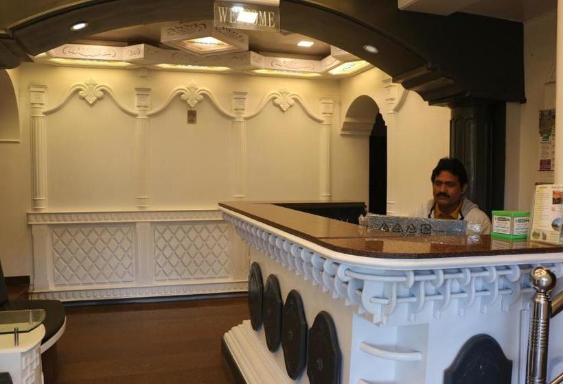 酒店 Lake Residency