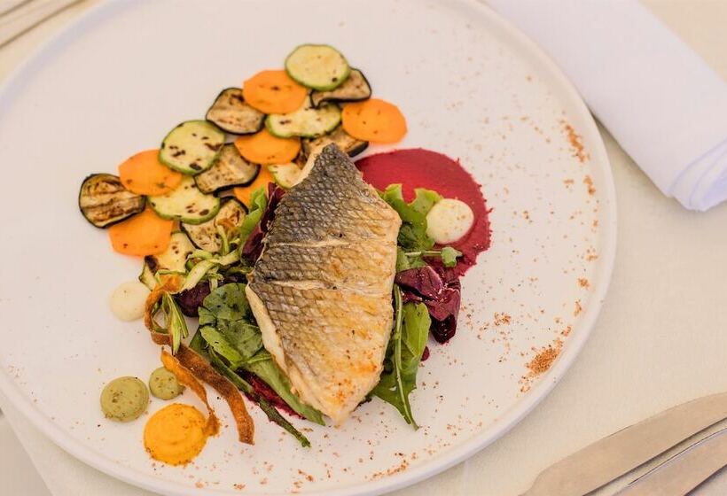 فندق Marbella Beach