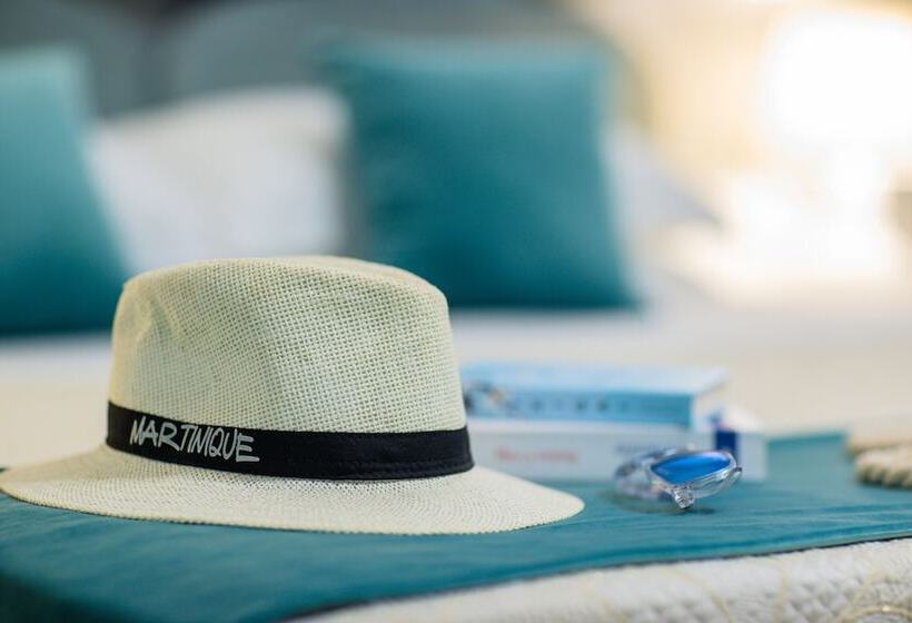 فندق Marbella Beach