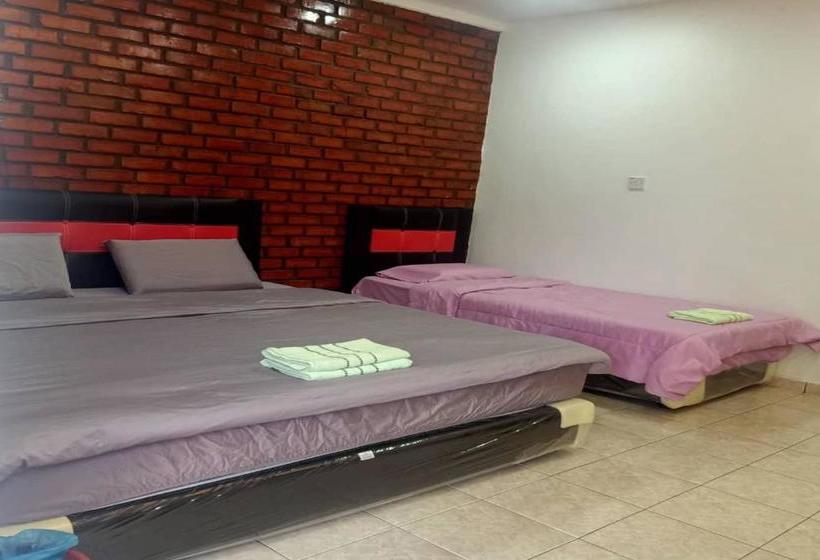 酒店 Oyo 90178 Classic Homestay