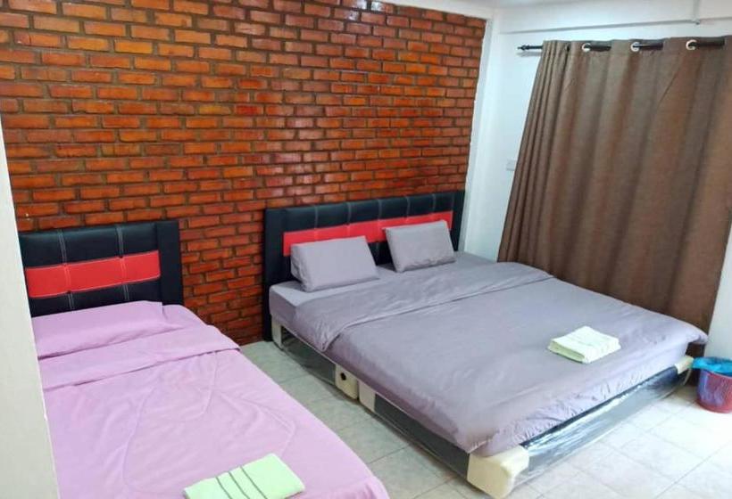 酒店 Oyo 90178 Classic Homestay