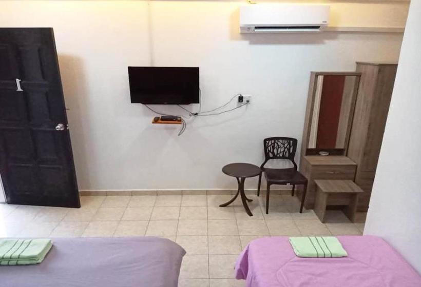 酒店 Oyo 90178 Classic Homestay