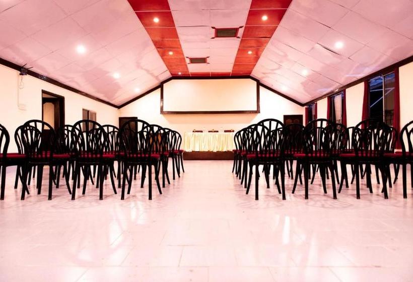 فندق Rajlaxmi   Free Airport Pickup And Drop